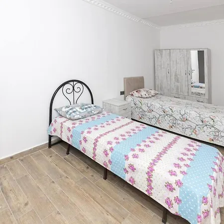 2 Br House With Spacious Garden&private Pool In Bodrum